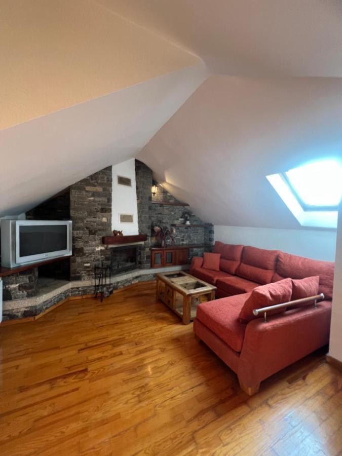 Precioso Duplex En Puigcerda Con Plaza De Parking Lejlighed Eksteriør billede